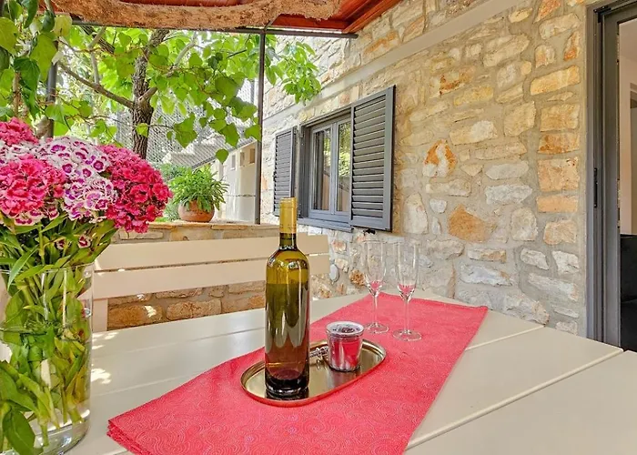 Carla Διαμέρισμα *